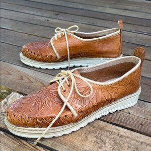 Leather Huaraches Loafers (7) Hand-tooled Brown Leather Sunflower Rubber Wedge